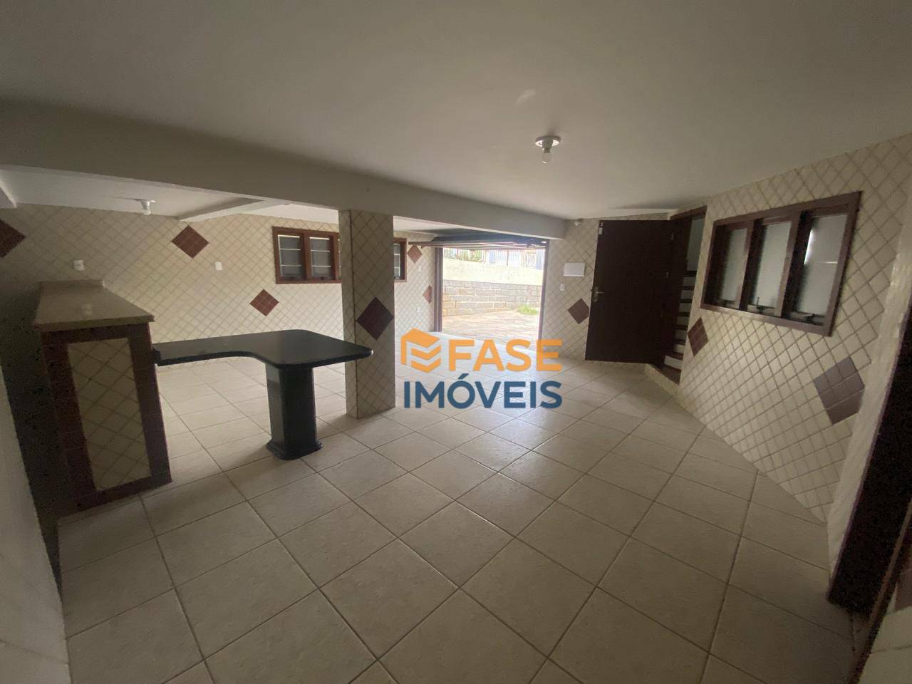 Casa à venda com 4 quartos, 223m² - Foto 5