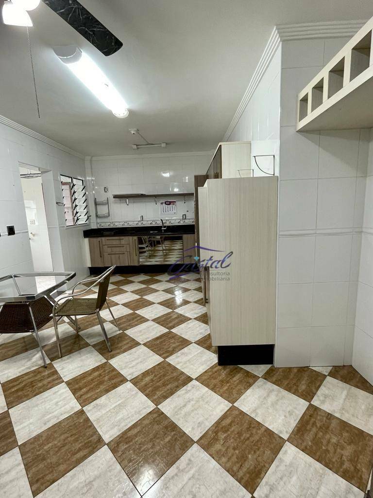 Apartamento à venda com 3 quartos, 160m² - Foto 14