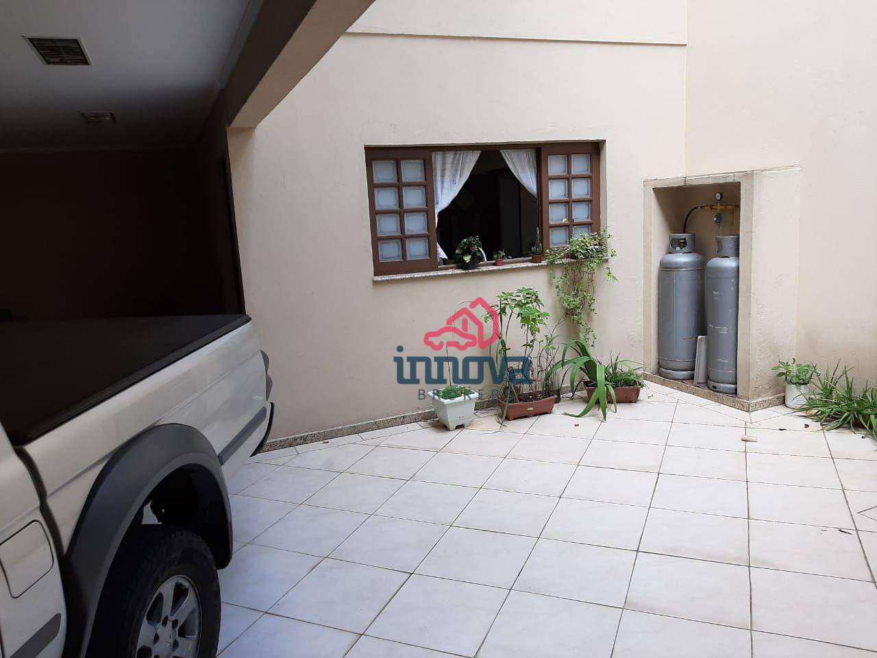 Casa à venda com 3 quartos, 192m² - Foto 18