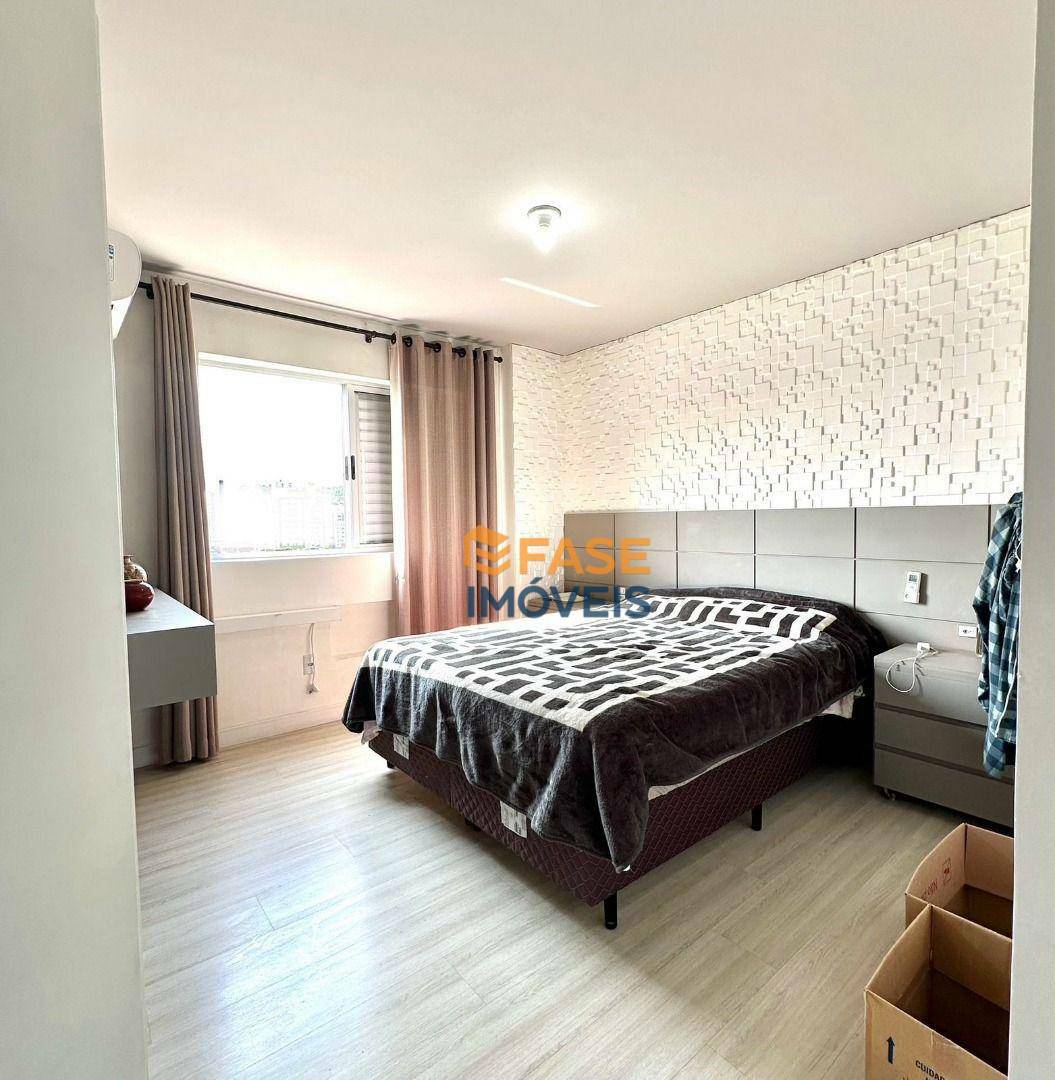 Apartamento à venda com 2 quartos, 79m² - Foto 9