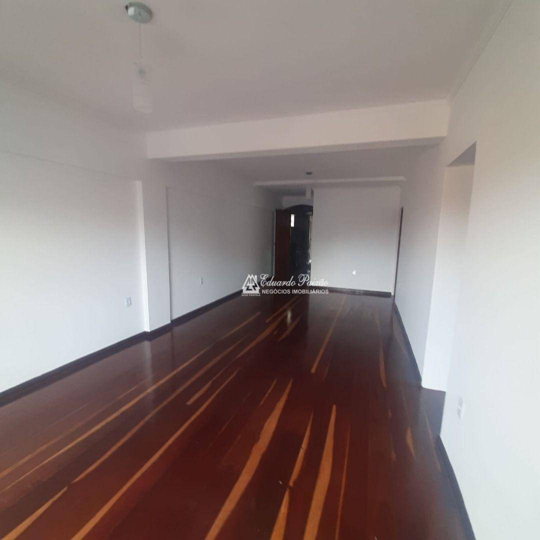 Apartamento para alugar com 2 quartos, 100m² - Foto 6