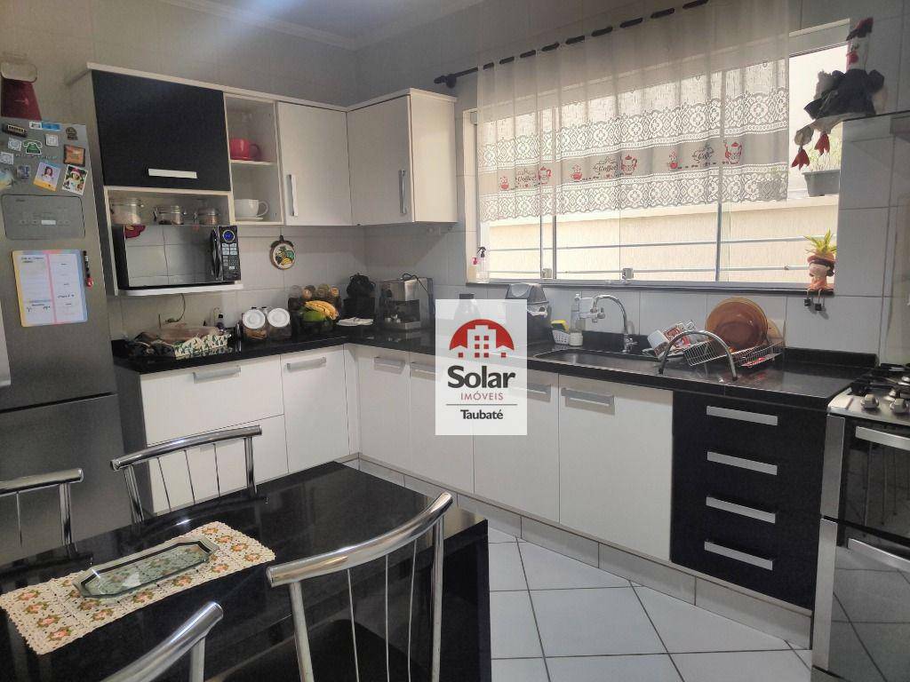 Casa de Condomínio à venda com 3 quartos, 232m² - Foto 19