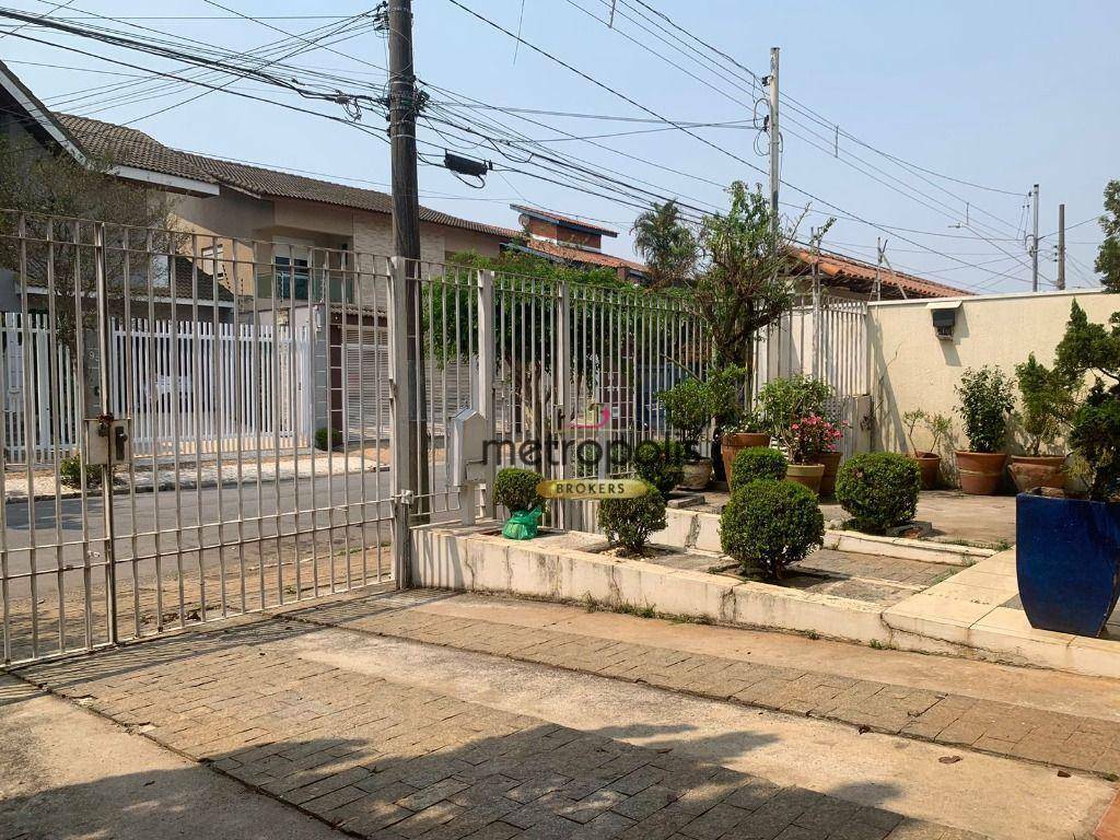 Sobrado à venda com 4 quartos, 496m² - Foto 4