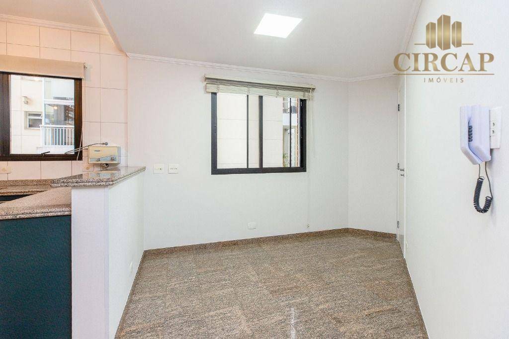 Apartamento à venda com 3 quartos, 205m² - Foto 9