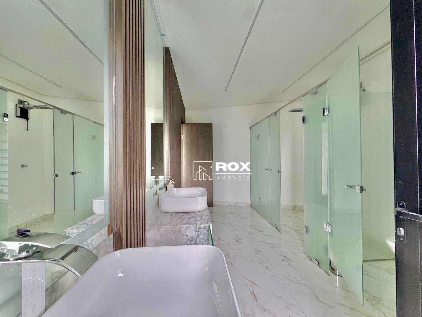Casa à venda com 4 quartos, 490m² - Foto 46