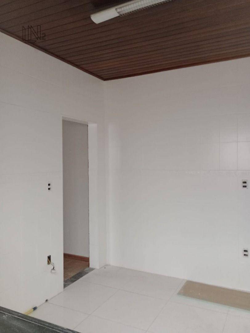 Casa à venda com 2 quartos, 108m² - Foto 8