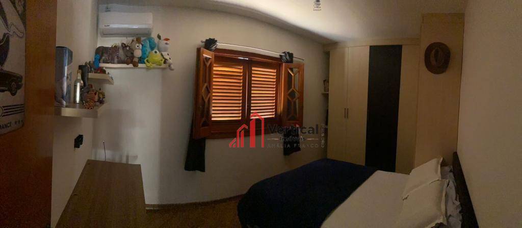 Sobrado à venda com 4 quartos, 250m² - Foto 12