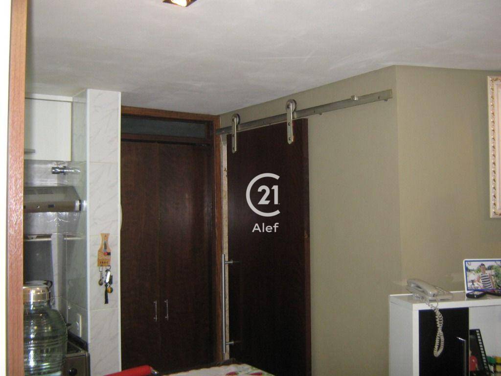 Apartamento à venda com 1 quarto, 50m² - Foto 10