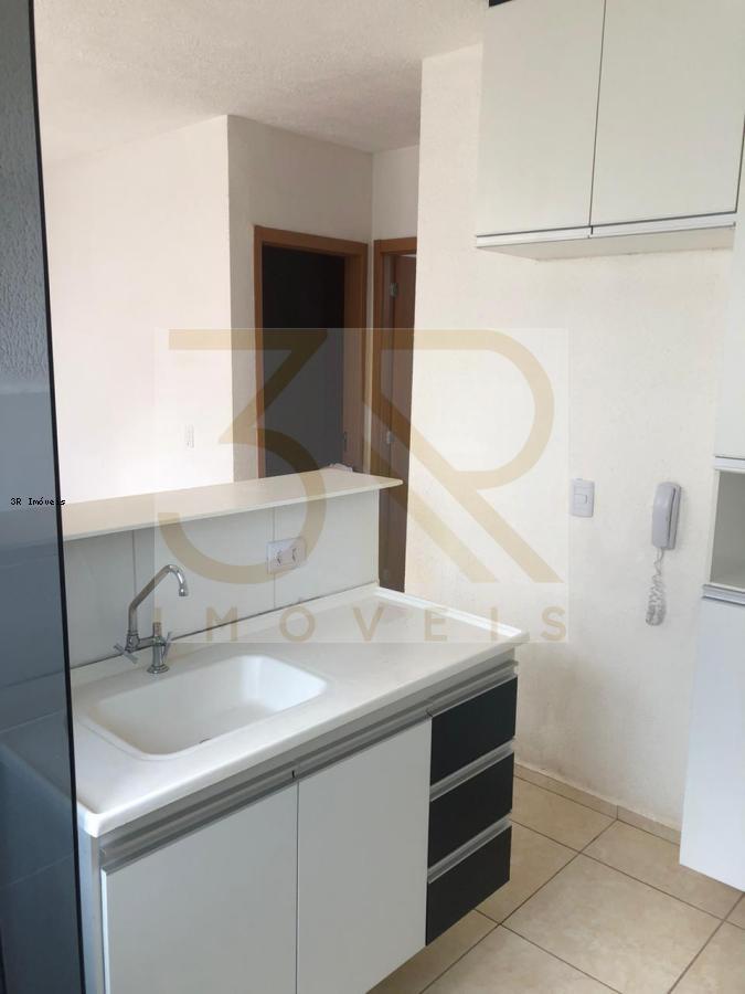 Apartamento à venda com 2 quartos, 48m² - Foto 3