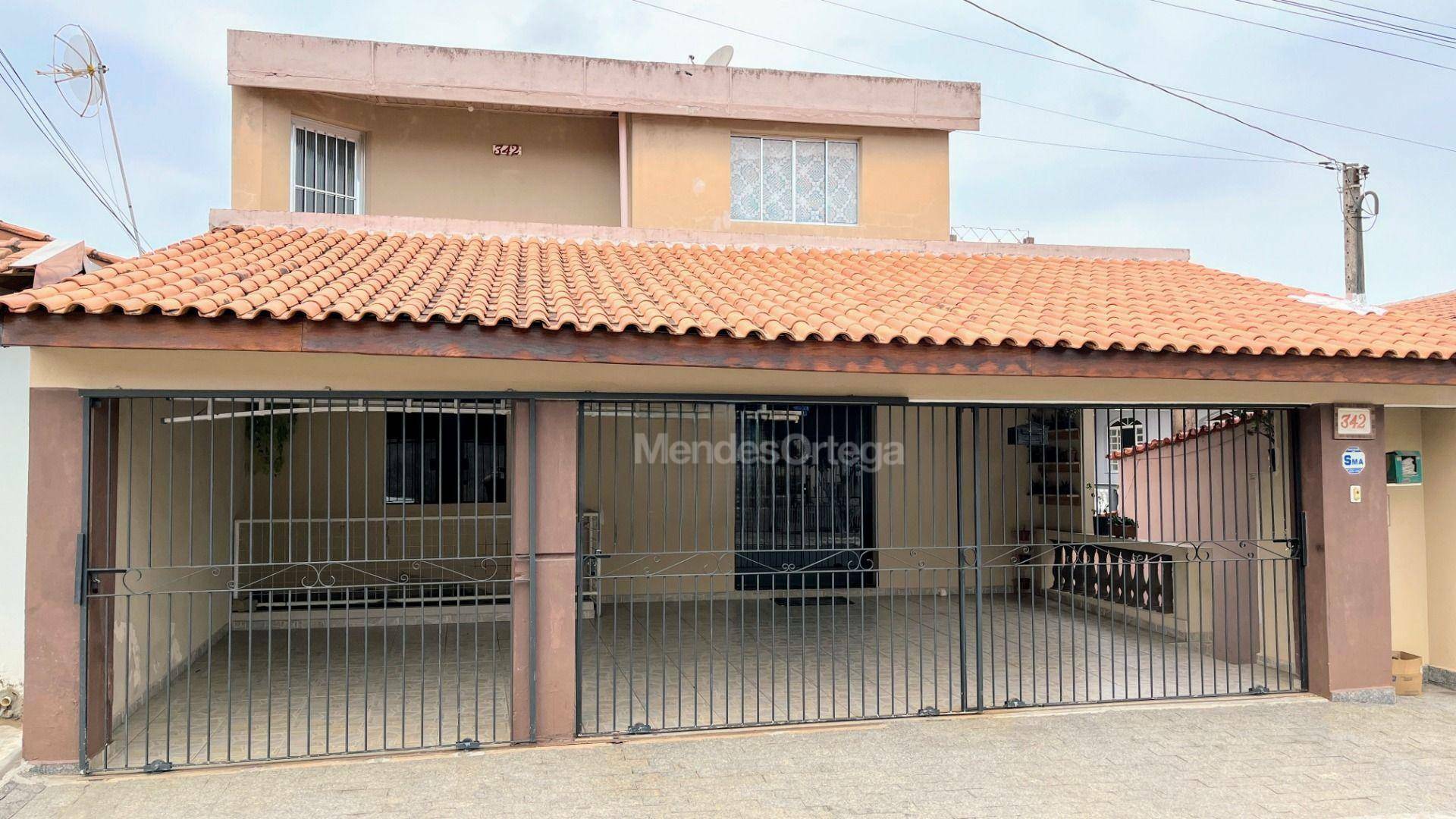 Casa à venda com 3 quartos, 180m² - Foto 2