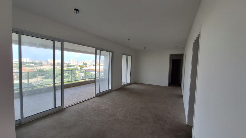 Apartamento à venda com 3 quartos, 134m² - Foto 1