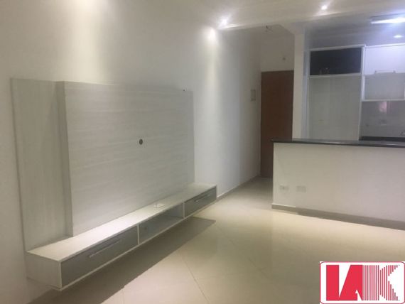 Apartamento à venda com 2 quartos, 49m² - Foto 1