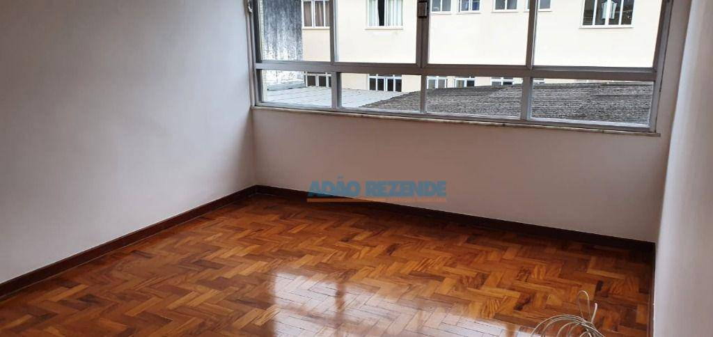 Apartamento à venda com 2 quartos, 59m² - Foto 4