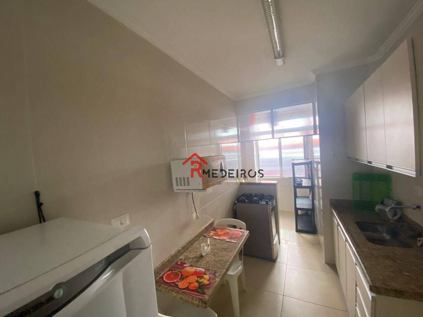 Apartamento à venda com 1 quarto, 60m² - Foto 8