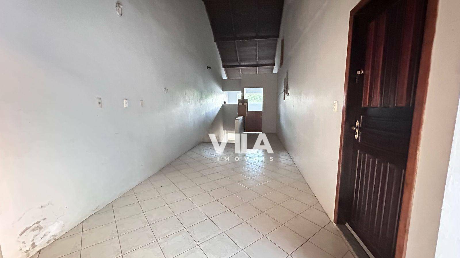 Casa à venda com 3 quartos, 355m² - Foto 8