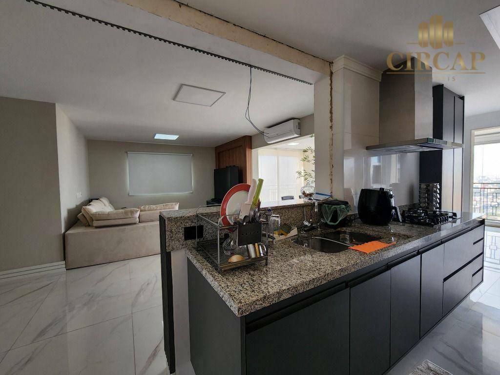 Apartamento à venda com 3 quartos, 143m² - Foto 11