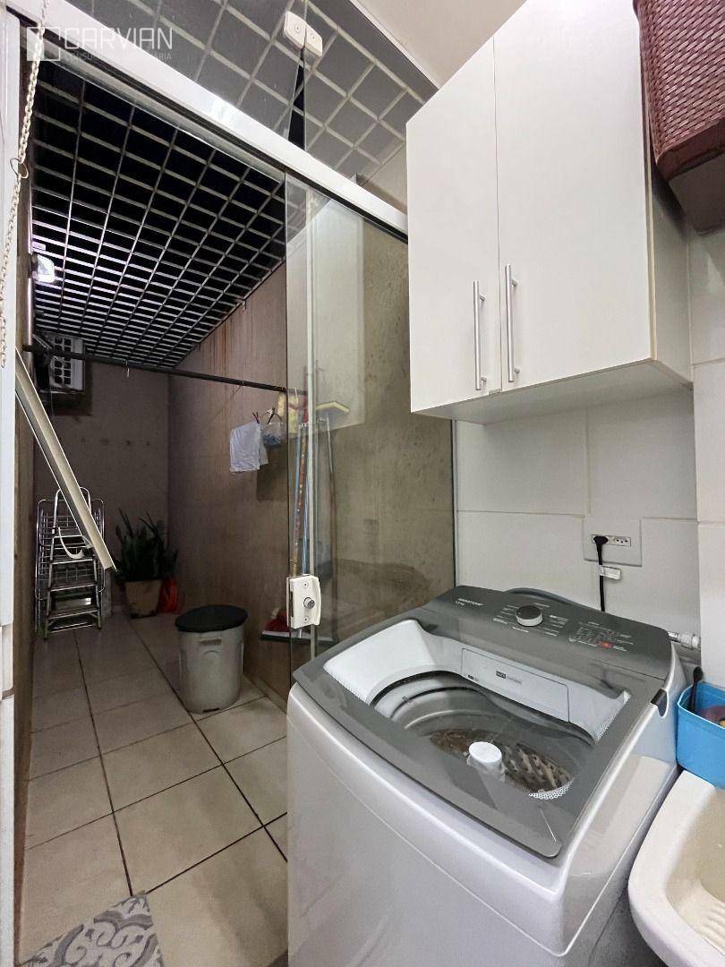 Apartamento à venda com 2 quartos, 62m² - Foto 26