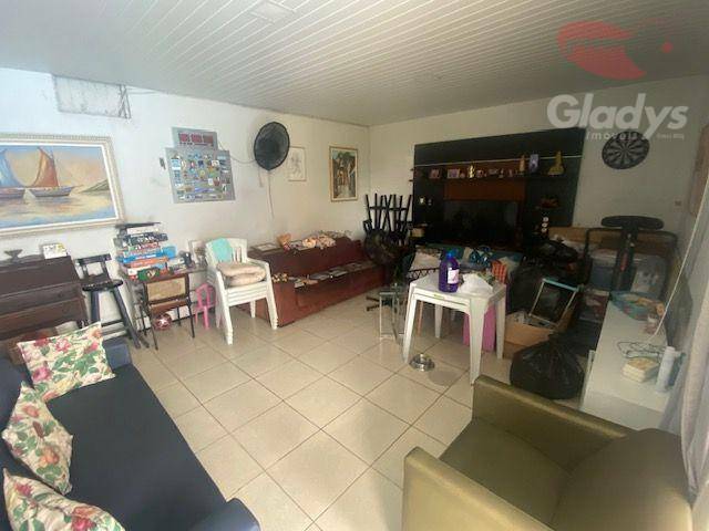 Casa à venda com 3 quartos, 300m² - Foto 14