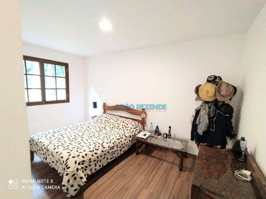 Casa de Condomínio à venda com 3 quartos, 270m² - Foto 18