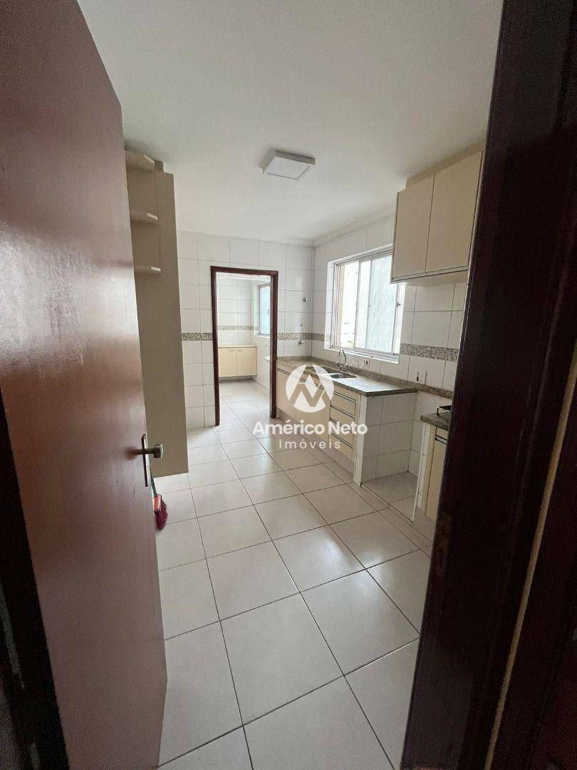 Apartamento à venda com 3 quartos, 108m² - Foto 4