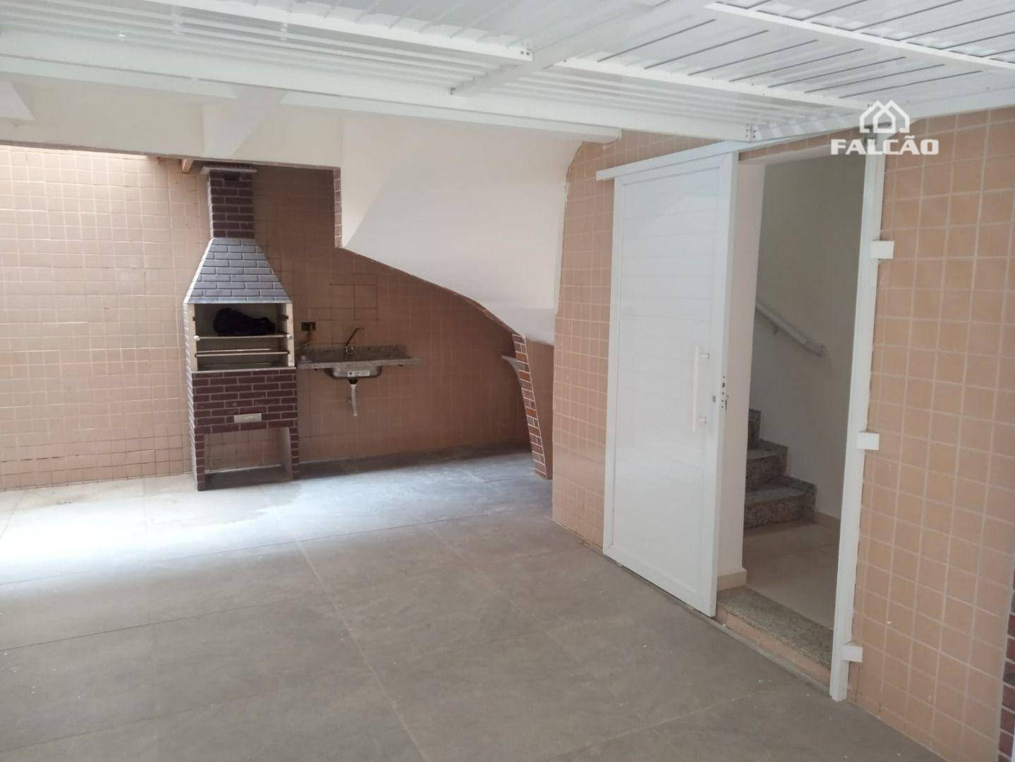 Sobrado à venda com 2 quartos, 103m² - Foto 2