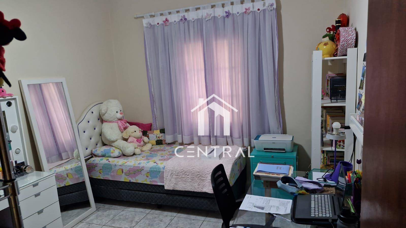 Casa à venda com 4 quartos, 200m² - Foto 12