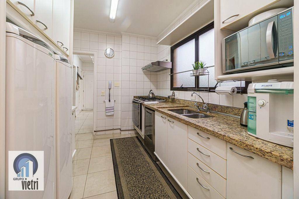 Apartamento à venda com 3 quartos, 213m² - Foto 5