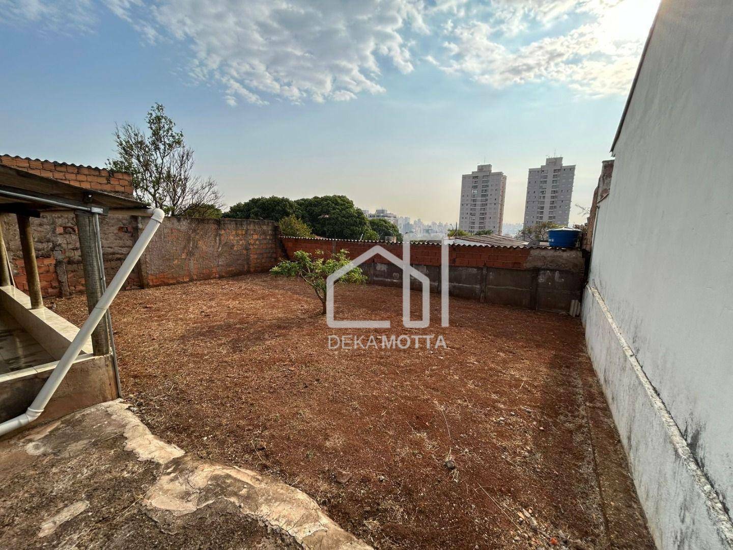 Casa à venda com 3 quartos, 130m² - Foto 2