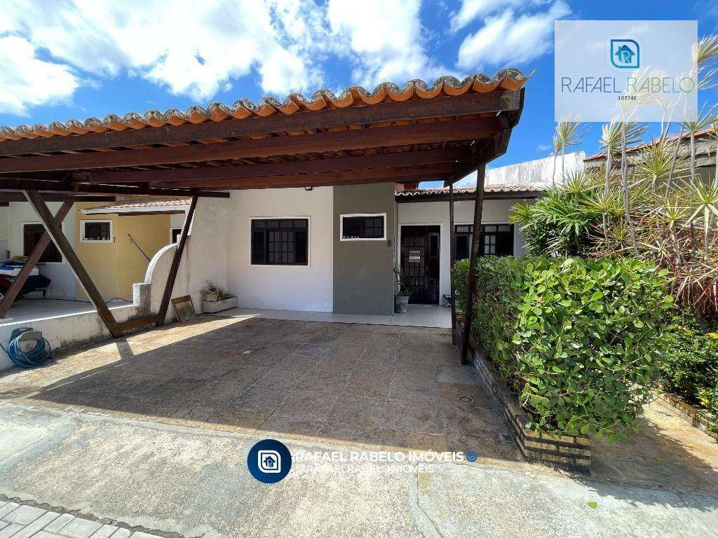 Casa à venda com 3 quartos, 105m² - Foto 1