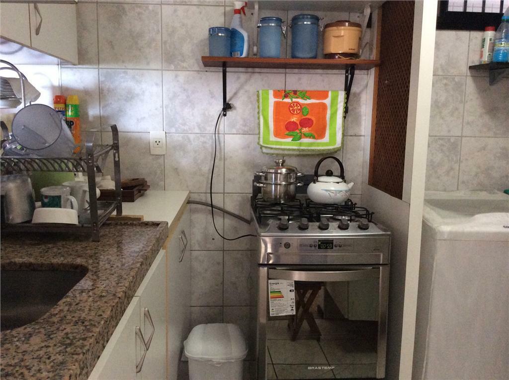 Apartamento à venda com 2 quartos, 60m² - Foto 18