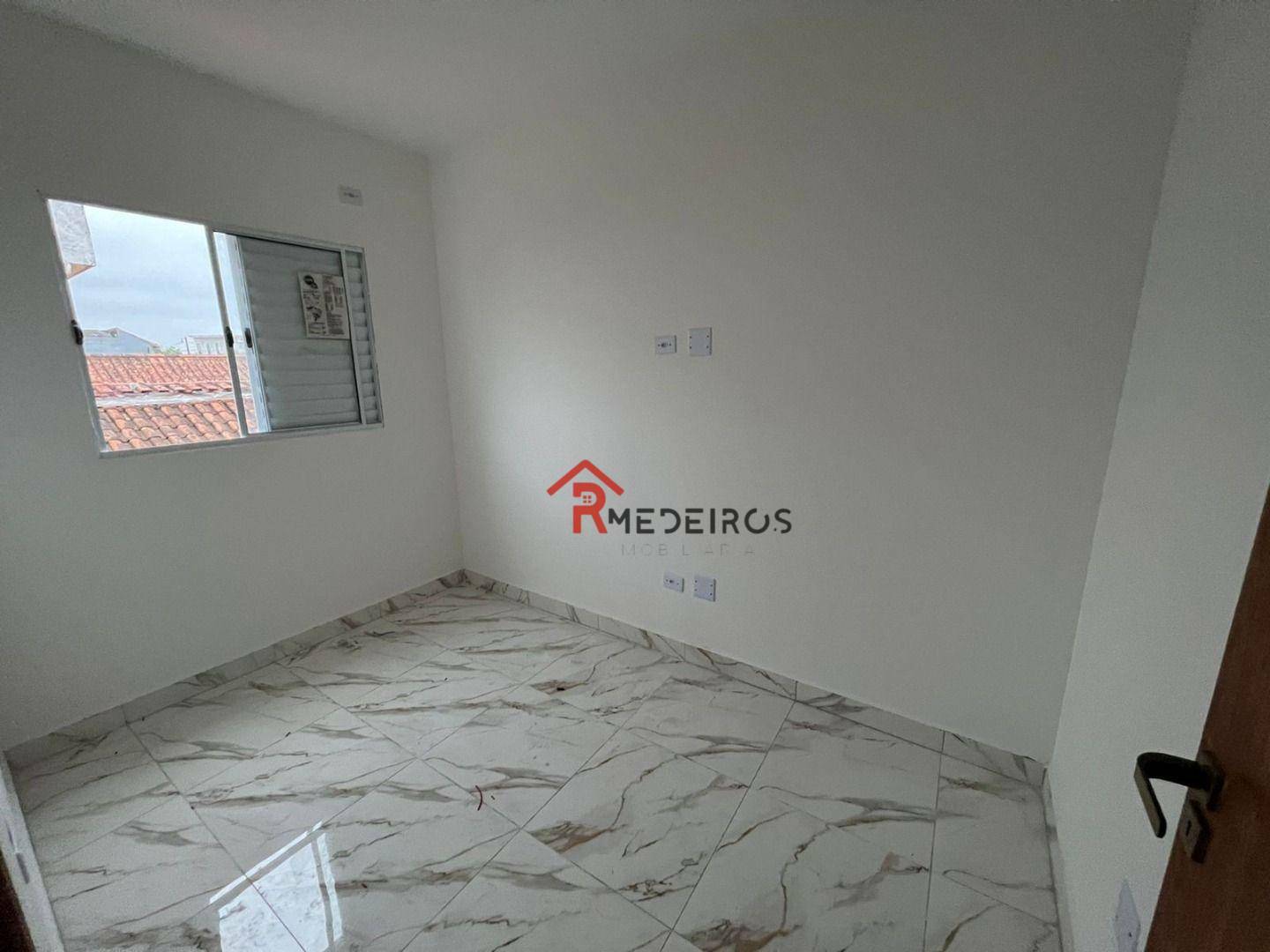 Casa à venda com 2 quartos, 56m² - Foto 25