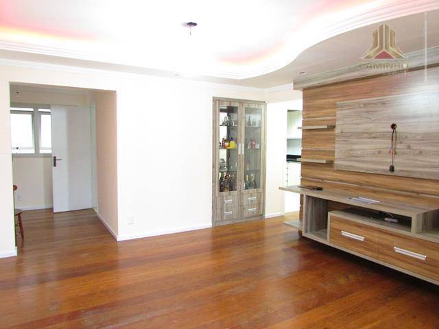 Apartamento à venda com 3 quartos, 112m² - Foto 1