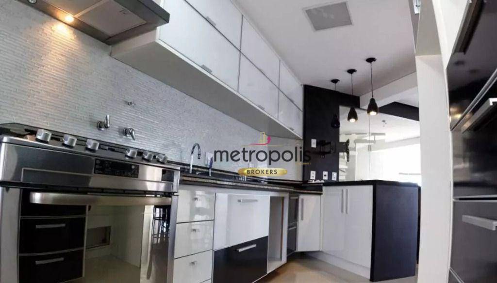 Apartamento para alugar com 3 quartos, 229m² - Foto 1