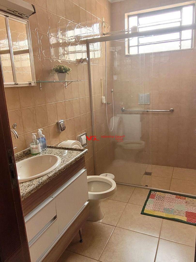 Sobrado à venda com 5 quartos, 225m² - Foto 12