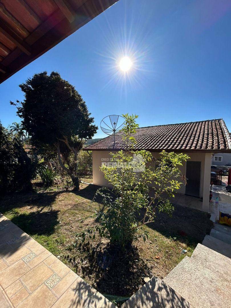 Casa de Condomínio para alugar com 3 quartos, 165m² - Foto 17