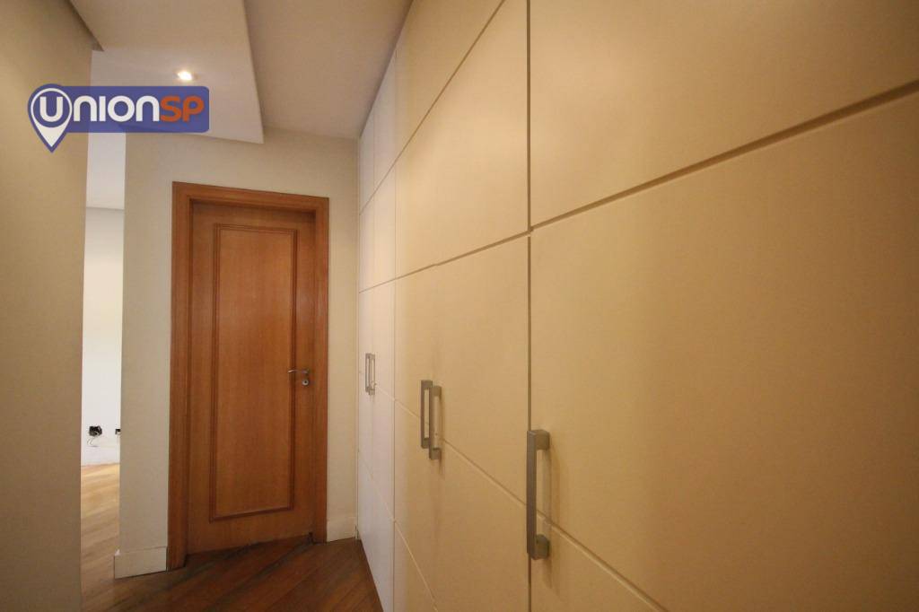 Apartamento à venda com 4 quartos, 202m² - Foto 15