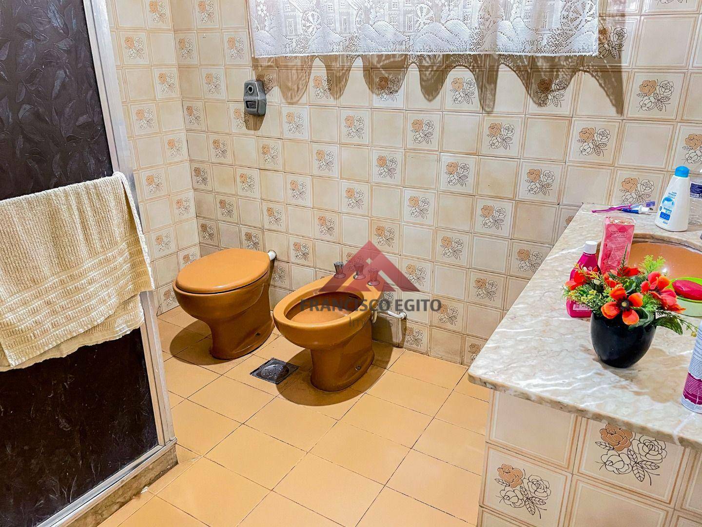 Casa à venda com 2 quartos, 150m² - Foto 12