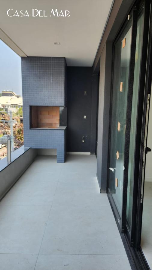 Apartamento à venda com 3 quartos, 123m² - Foto 1