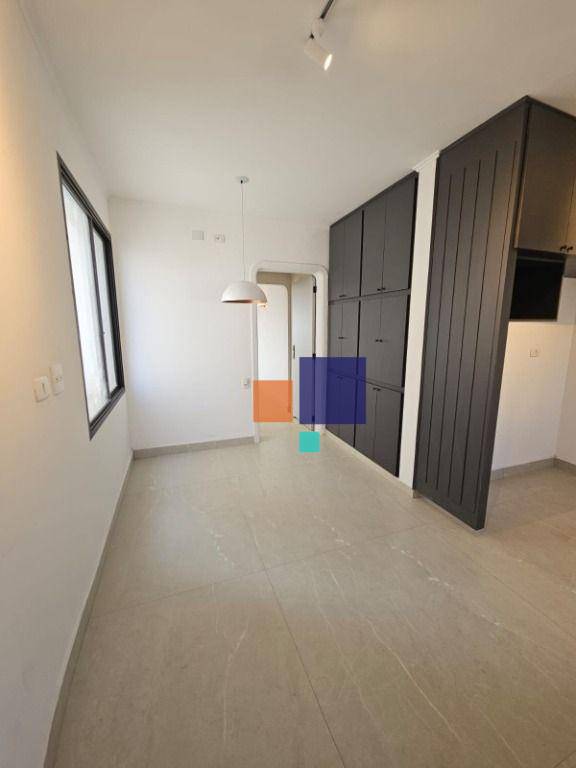 Apartamento à venda com 3 quartos, 180m² - Foto 35