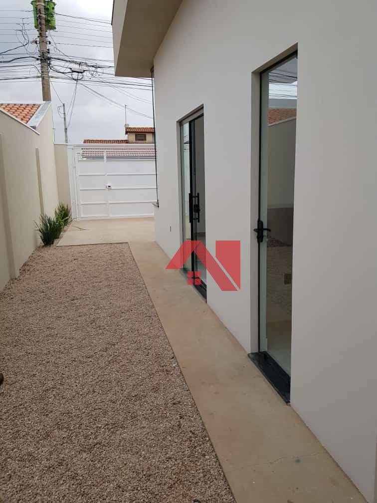 Casa à venda com 2 quartos, 89m² - Foto 4