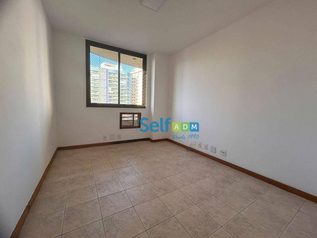 Apartamento para alugar com 2 quartos, 97m² - Foto 6