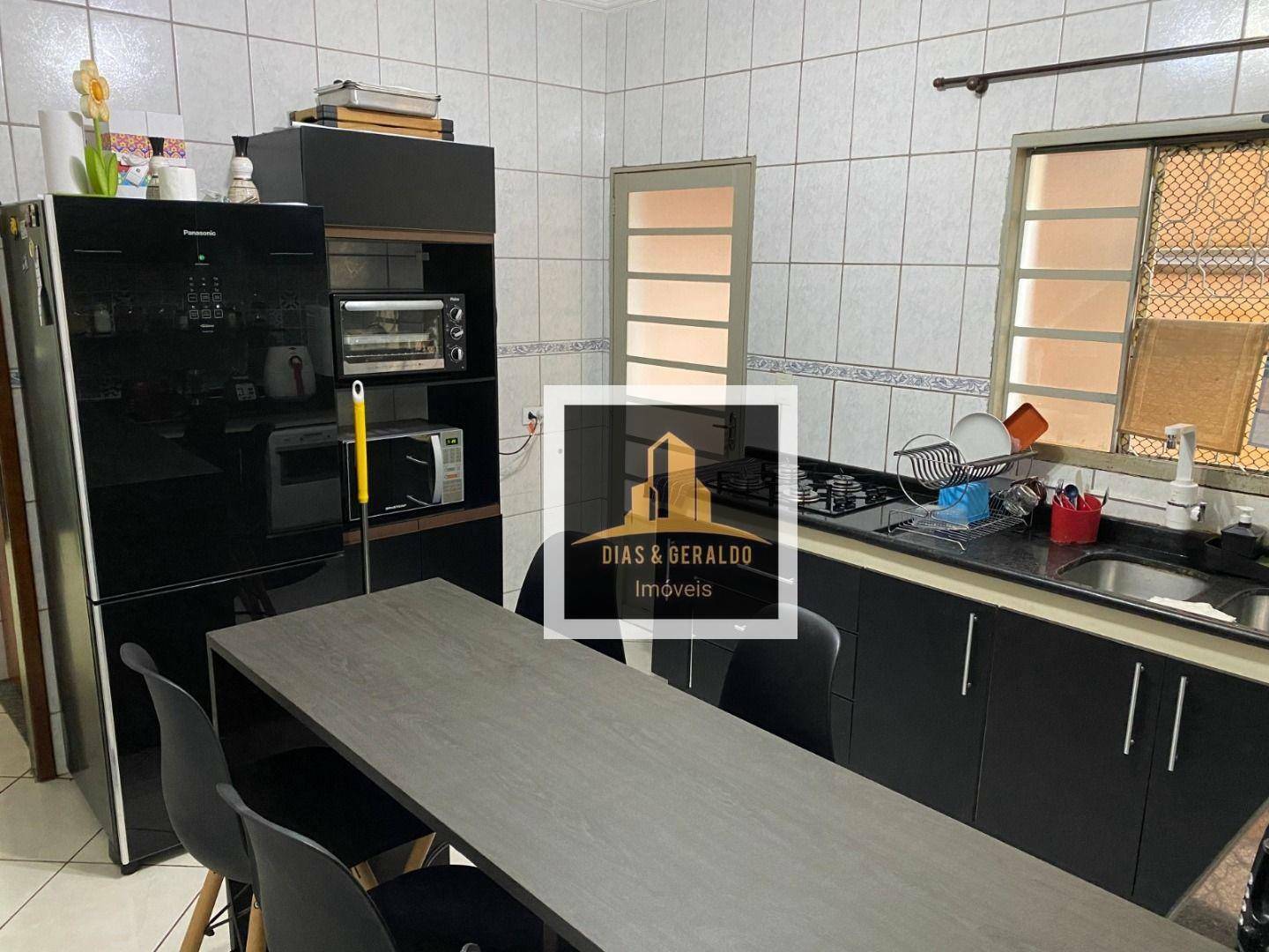 Sobrado à venda com 4 quartos, 150m² - Foto 9