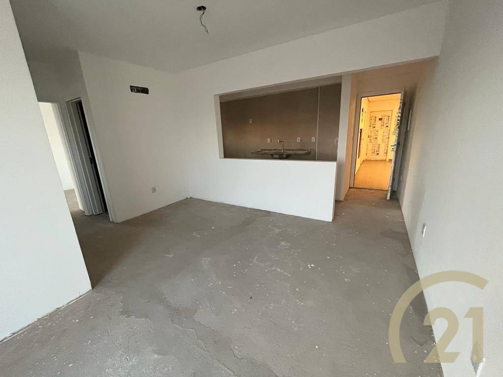 Apartamento à venda com 2 quartos, 70m² - Foto 5