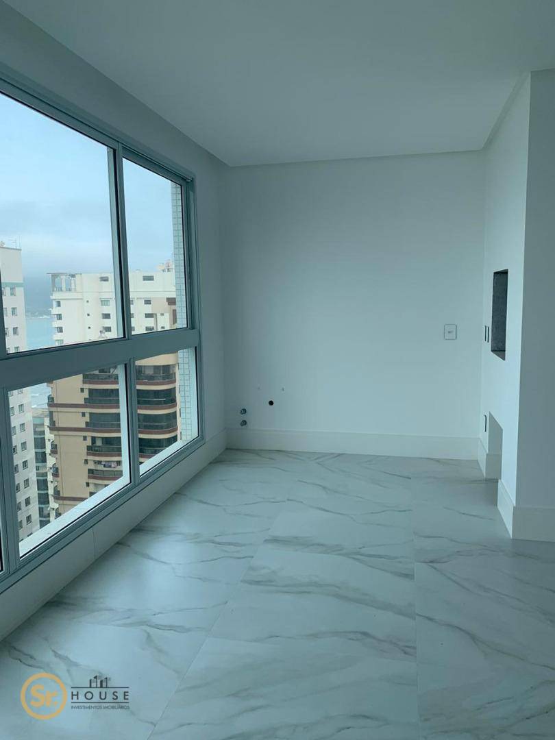 Apartamento à venda com 3 quartos, 151m² - Foto 8