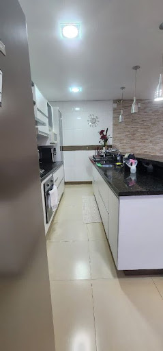 Casa à venda com 4 quartos, 222m² - Foto 12