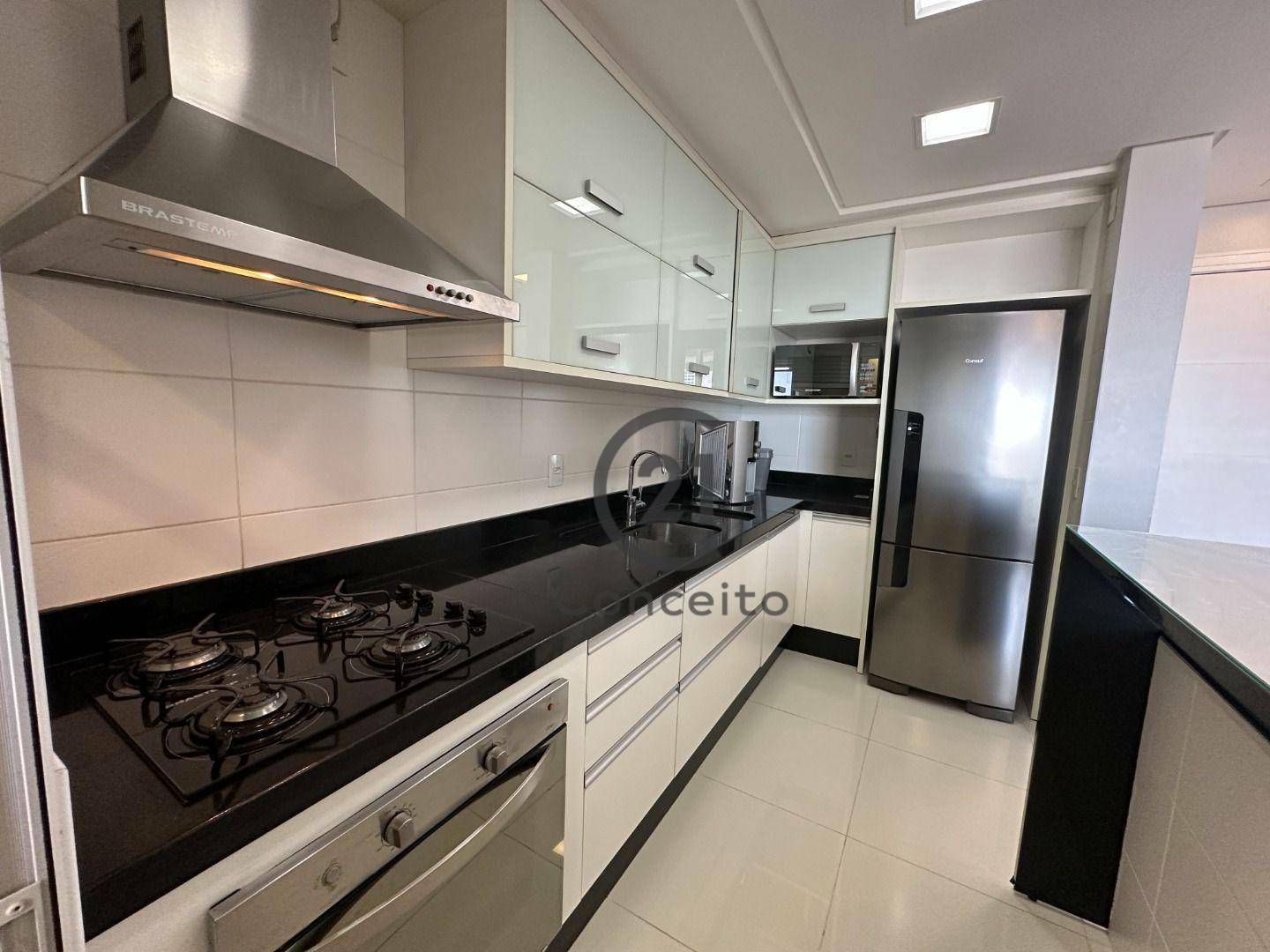 Apartamento para alugar com 2 quartos, 110m² - Foto 6