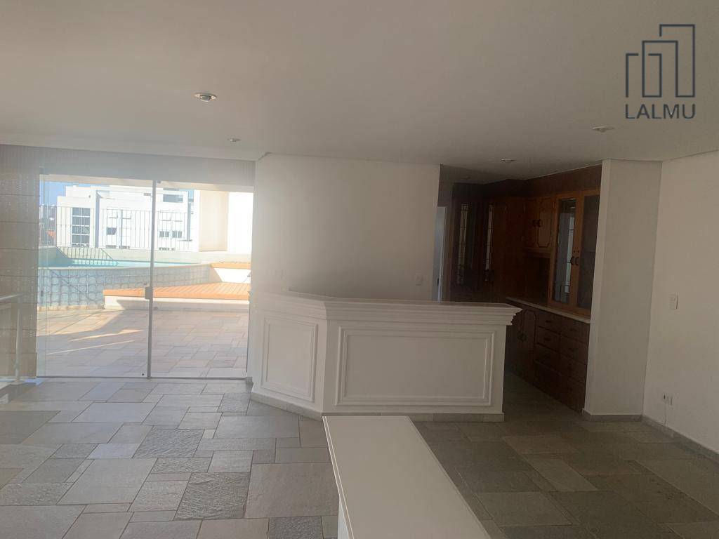 Apartamento para alugar com 3 quartos, 256m² - Foto 36