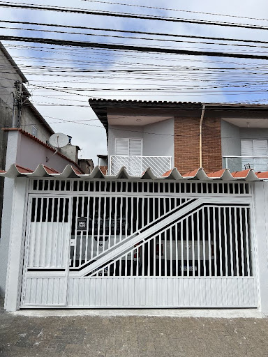 Sobrado à venda com 3 quartos, 175m² - Foto 1