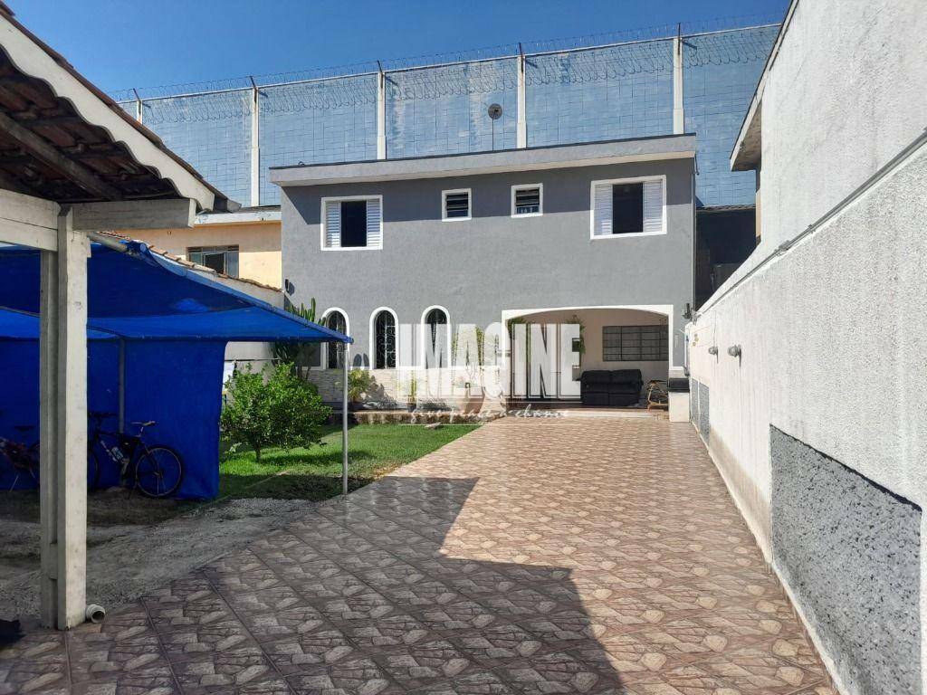 Sobrado à venda com 4 quartos, 150m² - Foto 32