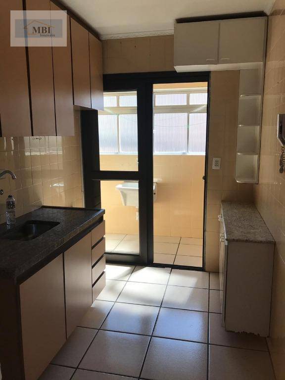 Apartamento à venda com 2 quartos, 58m² - Foto 18